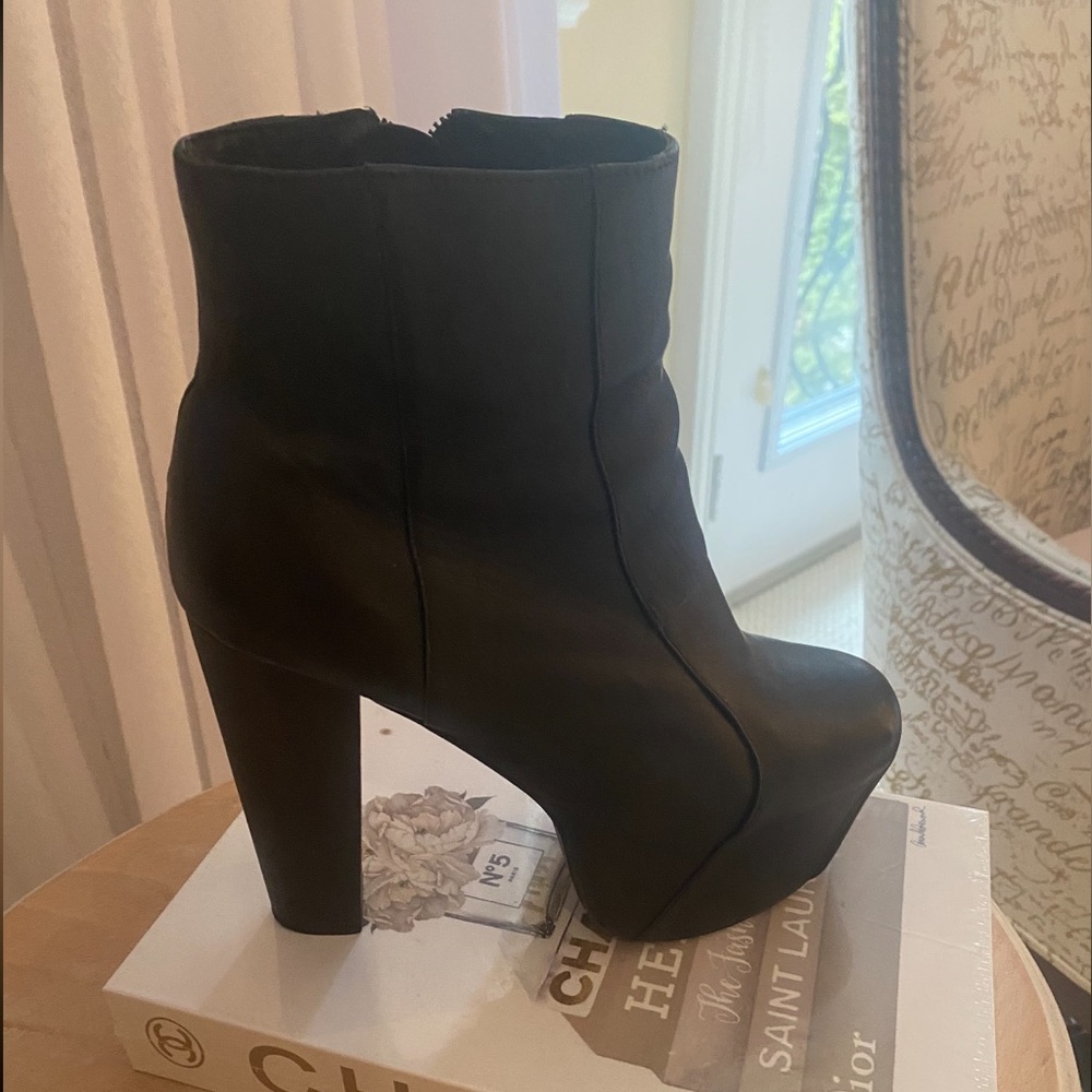Women’s  leather platform boots booties